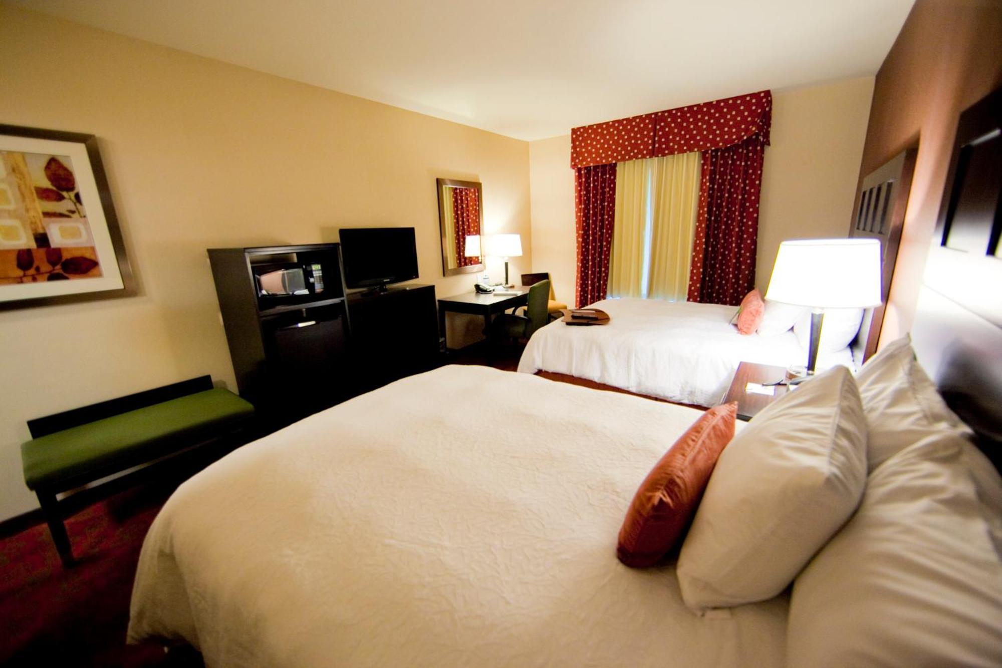 Hampton & By Hilton Seattle/kent Hotel