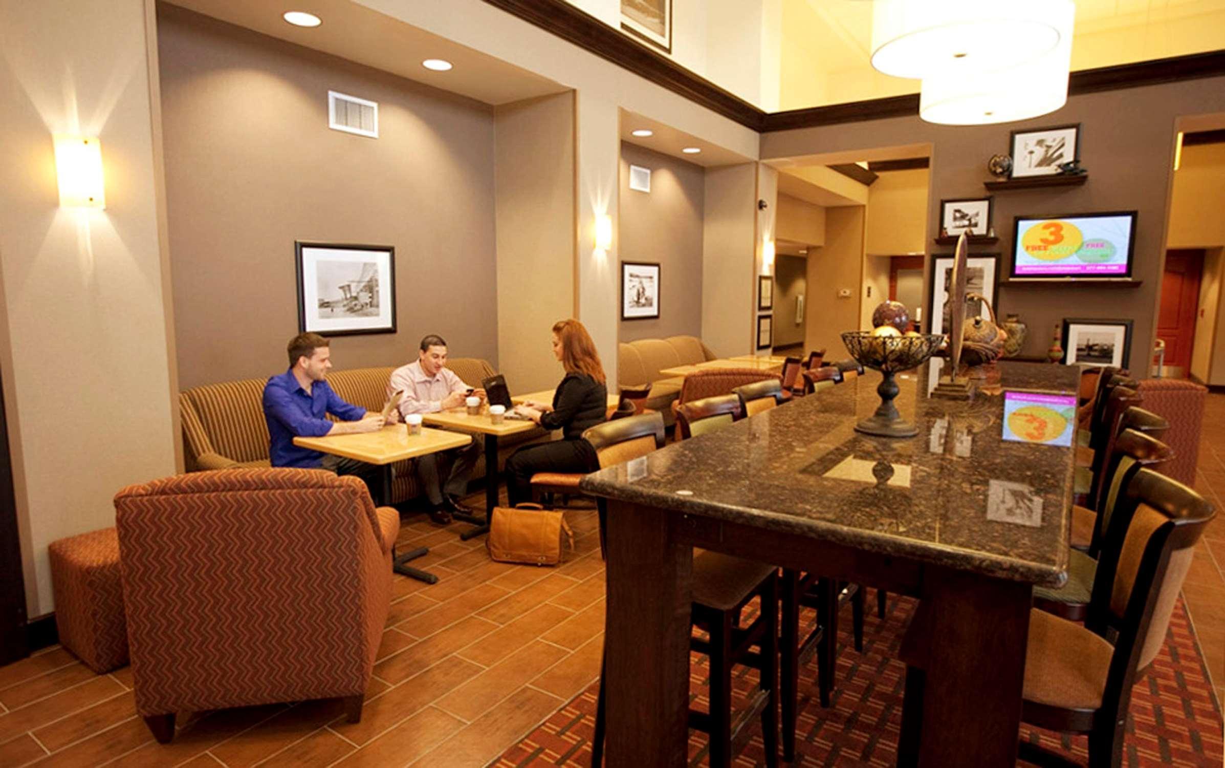 Hampton & By Hilton Seattle/kent Hotel