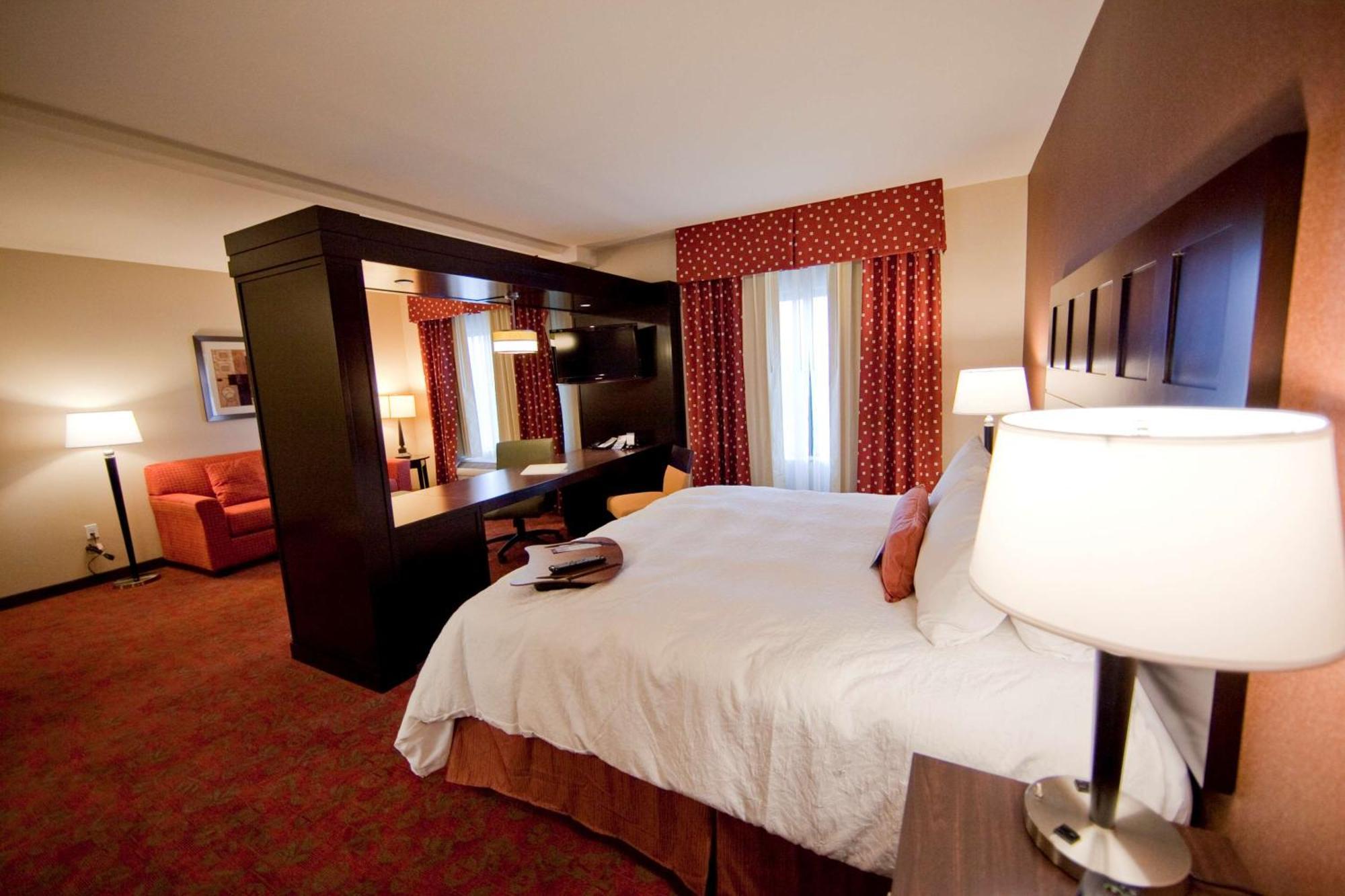 Hampton & By Hilton Seattle/kent