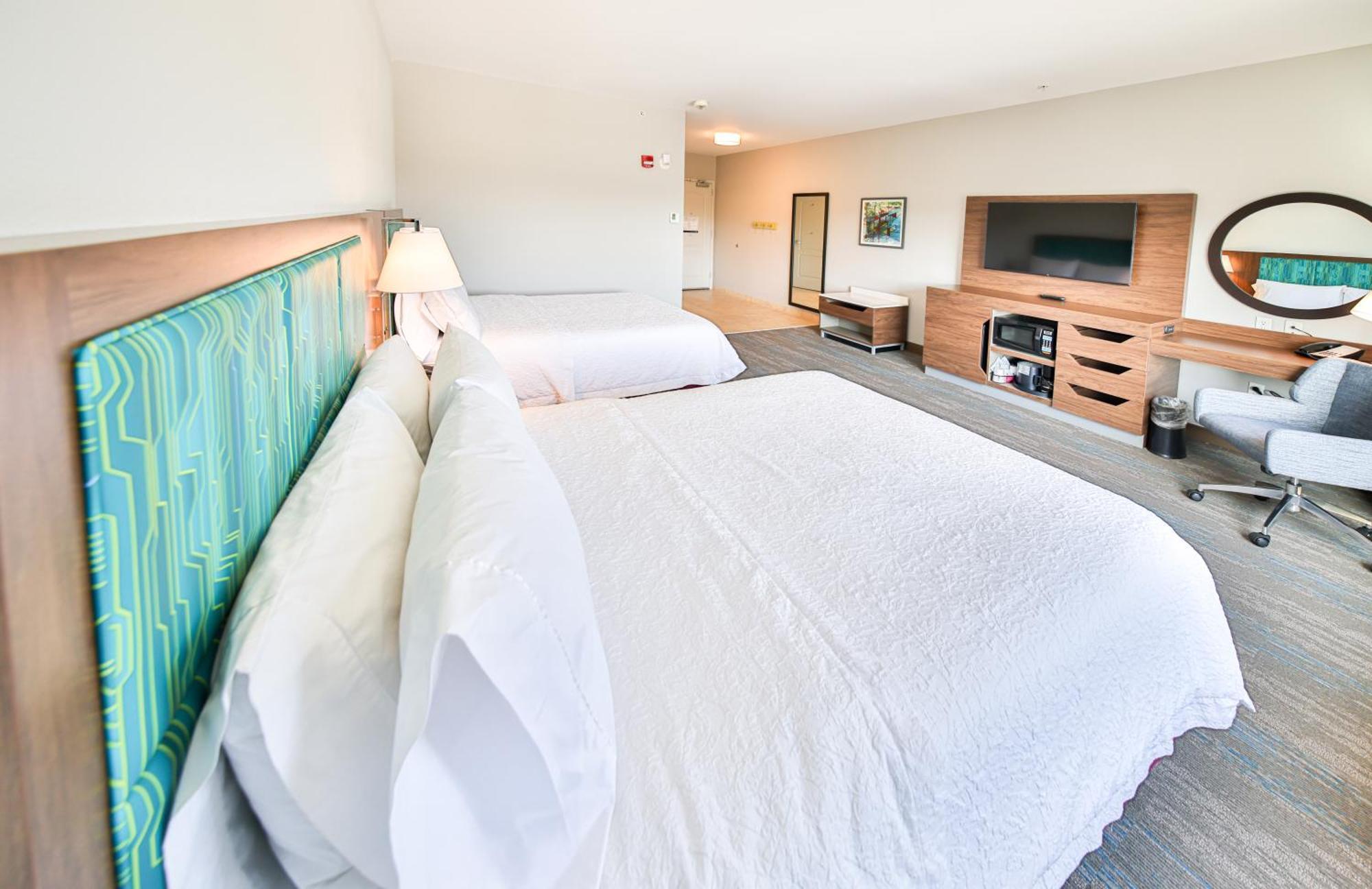 Hampton & By Hilton Seattle/kent 3*
