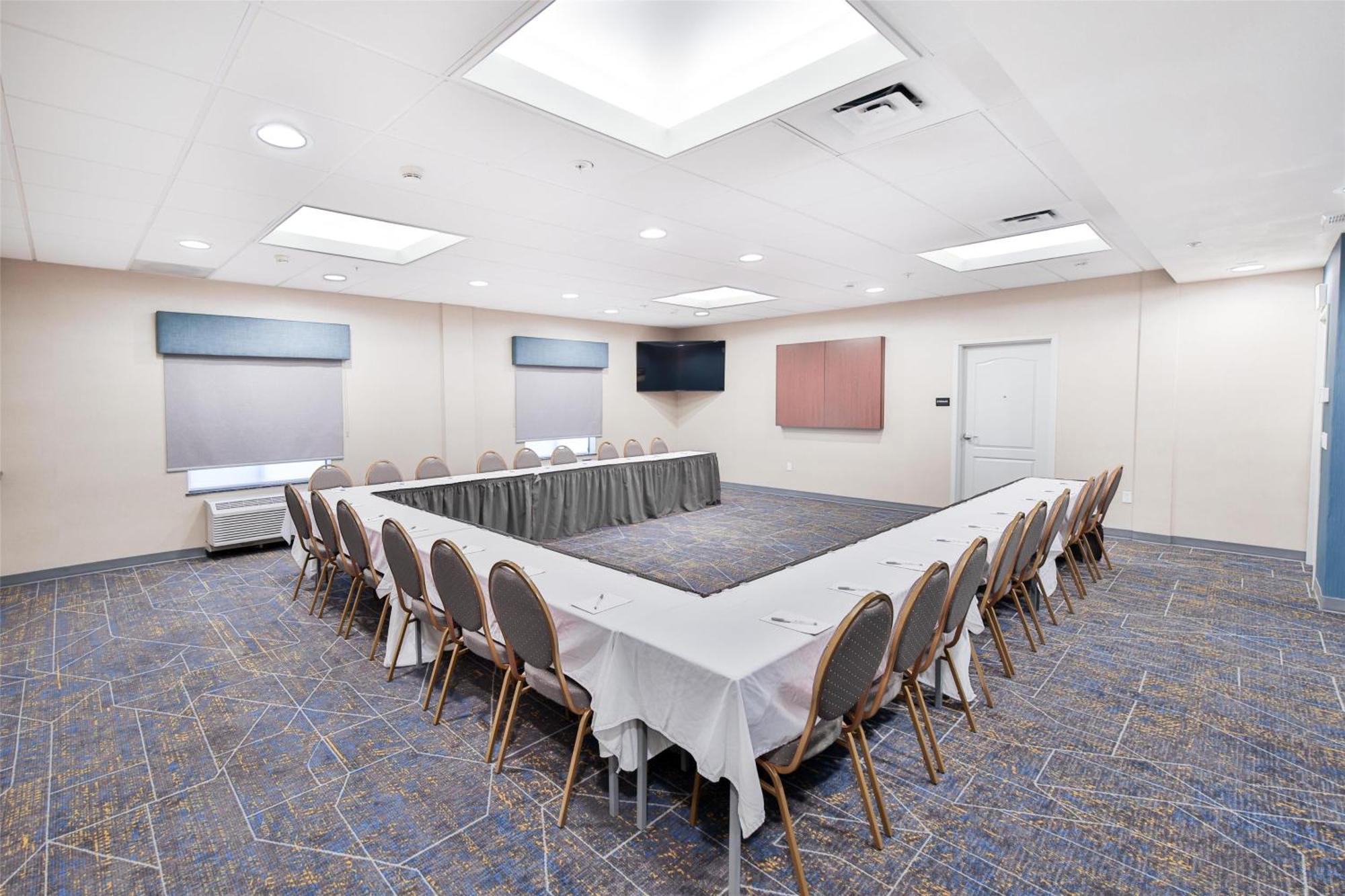 Hampton & By Hilton Seattle/kent 3*