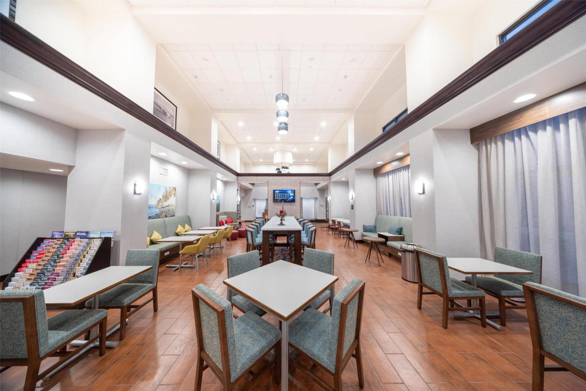 Hampton & By Hilton Seattle/kent Hotel 3*